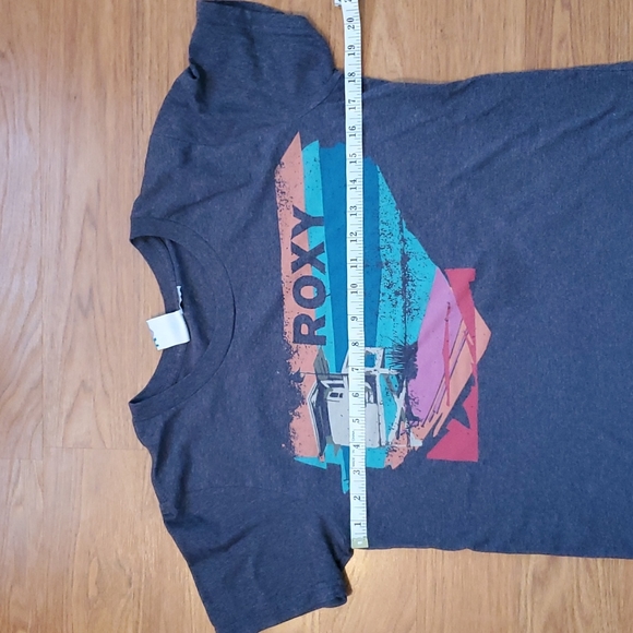 Roxy Tshirt - Picture 4 of 5